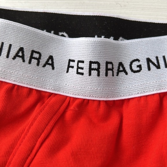 Chiara Ferragni red high panty - Picture 5 of 8